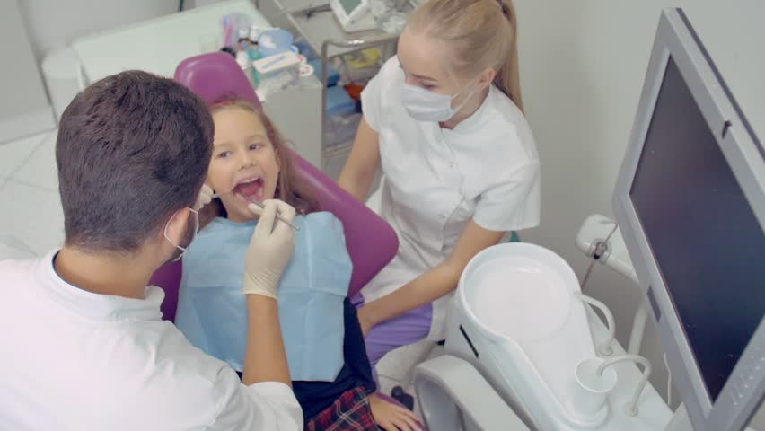 На приёме у стоматолога: советы родителям