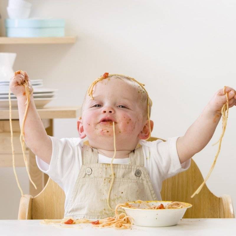 Что делать, если маленький ребенок плохо ест: как накормить малыша и приучить к режиму