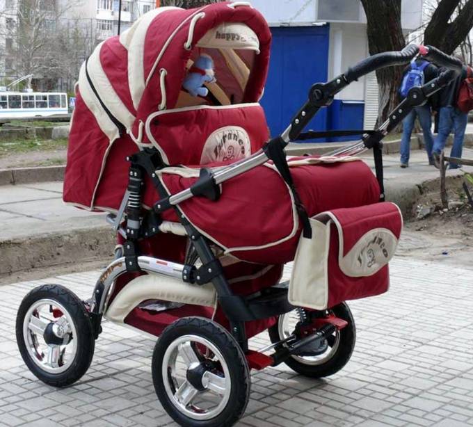 Как выбрать коляску для новорожденного зимой?