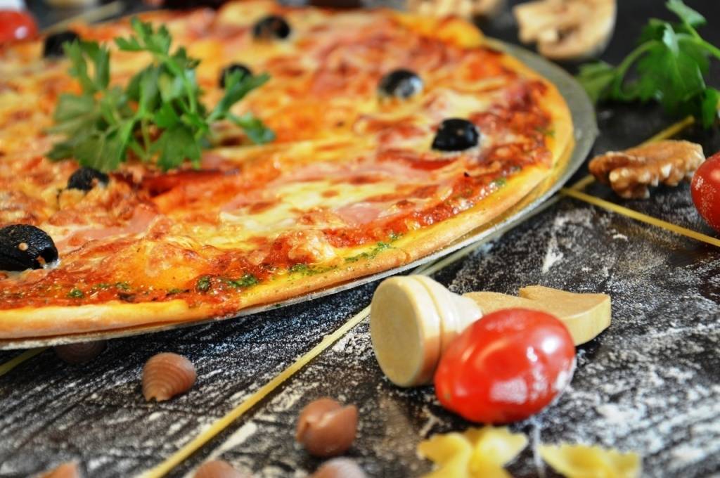 Как приготовить вкусную и полезную детскую пиццу на день рождения