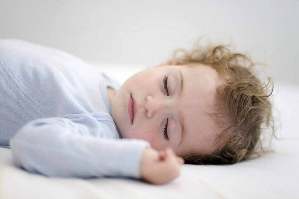 Дневной сон ребенка как лучше