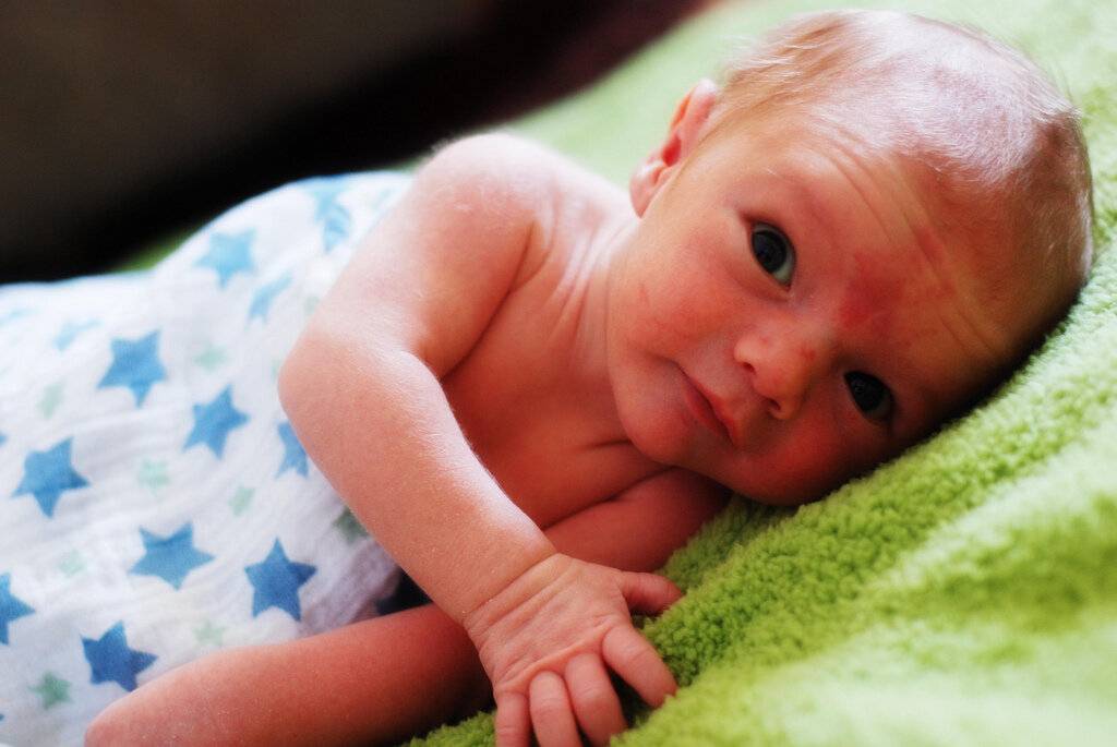 Мир глазами младенца: как и что видят дети в 1 месяц?