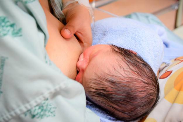 Значение раннего прикладывания ребёнка к груди