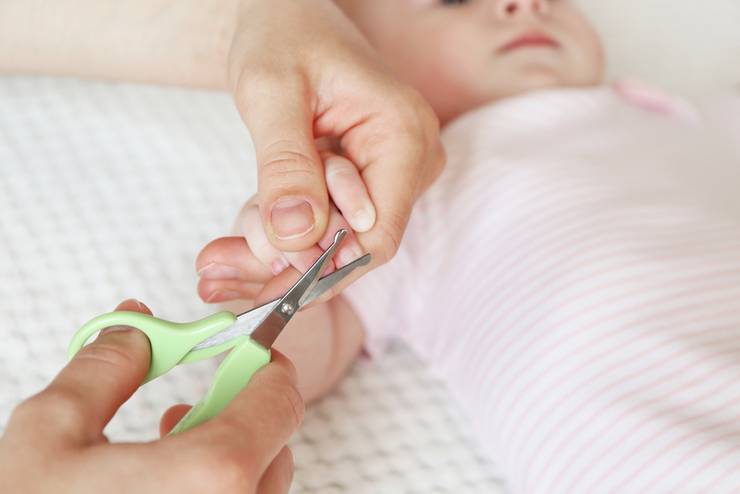 Уход за ногтями ребенка. Как правильно ухаживать и подстригать ногти новорожденному ребенку