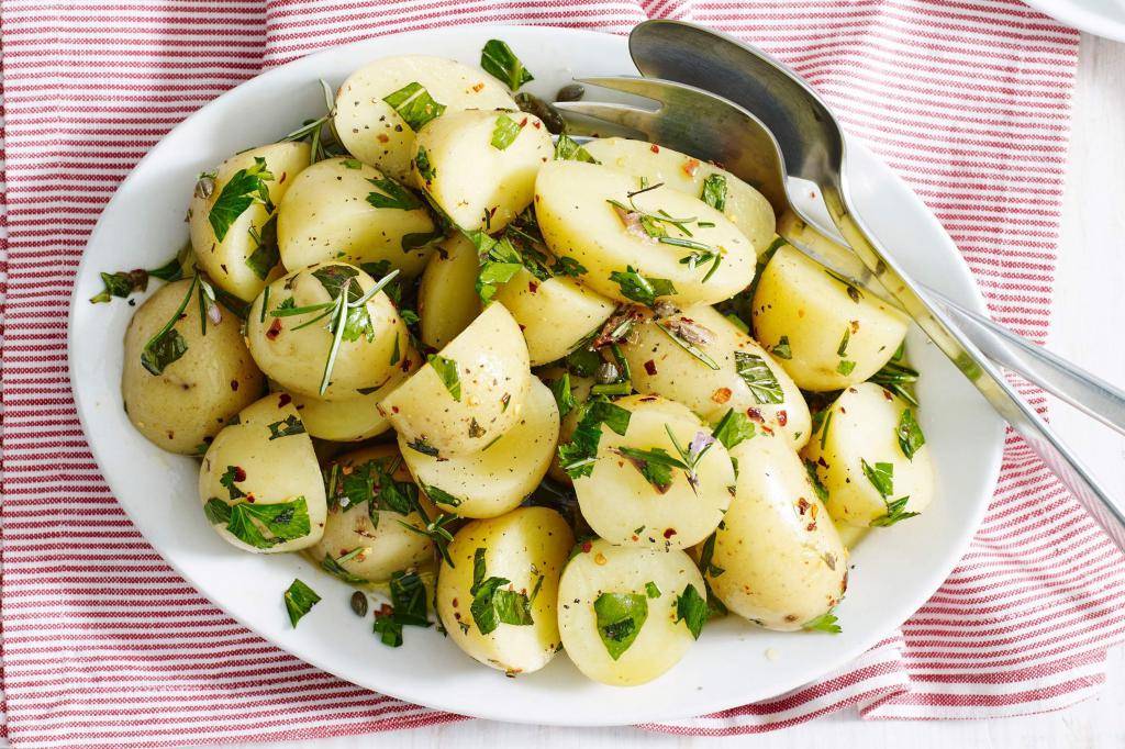 Можно ли кормящим мамам картошку: вареную, жареную, тушеную