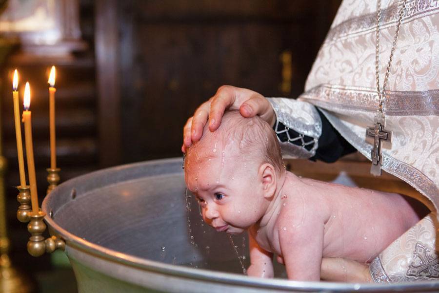 После крещения младенца. А.И.Осипов. Таинство крещения. Таинство крещения Андрея. Крещение картинки для детей. Таинство крещения картинки.