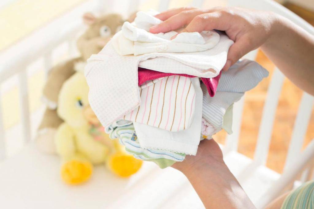 Как правильно стирать детские вещи для новорожденных в стиральной машине