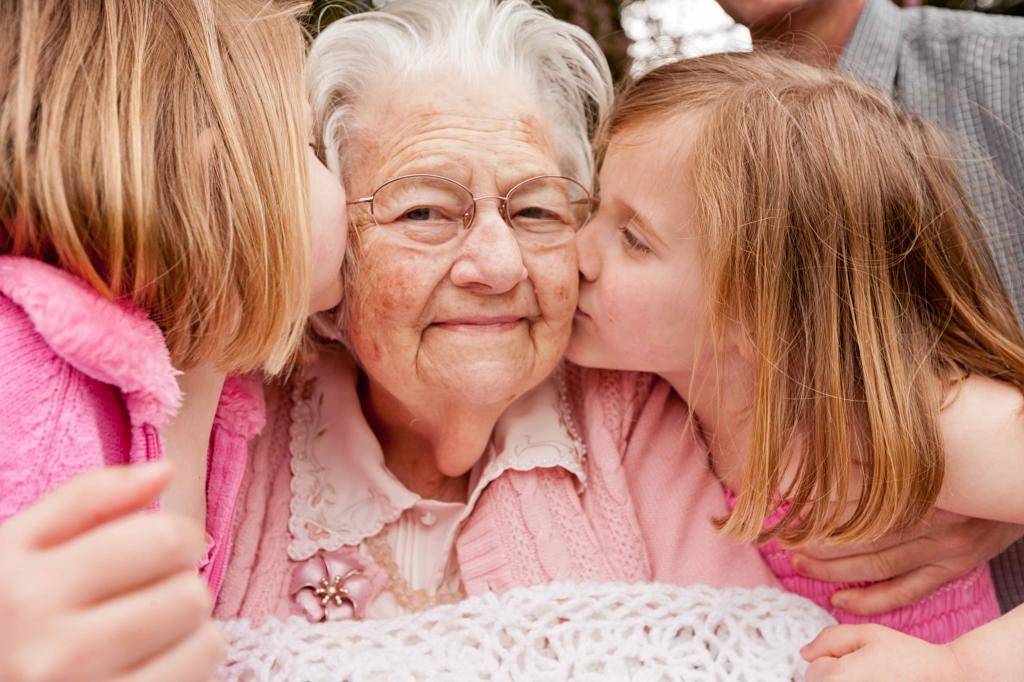 7 типов бабушек, которые опасны для детей | uduba.com