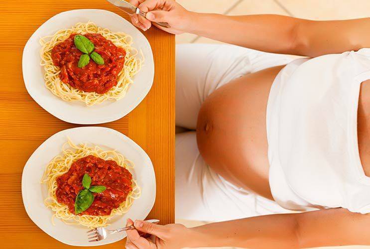 Можно ли беременным есть креветки и почему возможны ограничения?