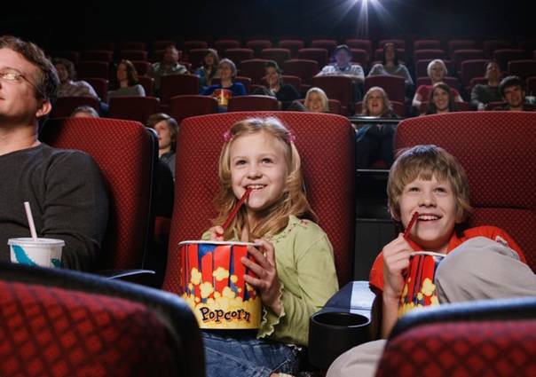 С какого возраста нужен билет ребенку в кино