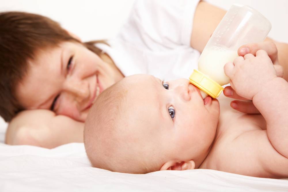 Как поить новорождённых: советы и рекомендации. нужно ли новорождённых поить водой: заблуждения и действительность