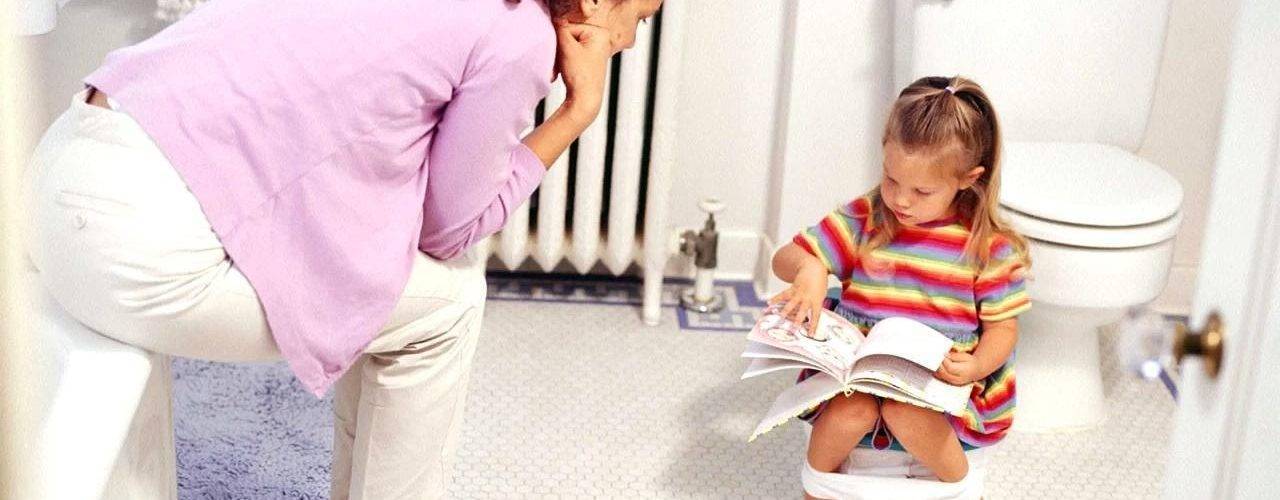 Ребенок боится ходить в туалет по-большому, почему ребенок боится какать в 2 - 4 года?