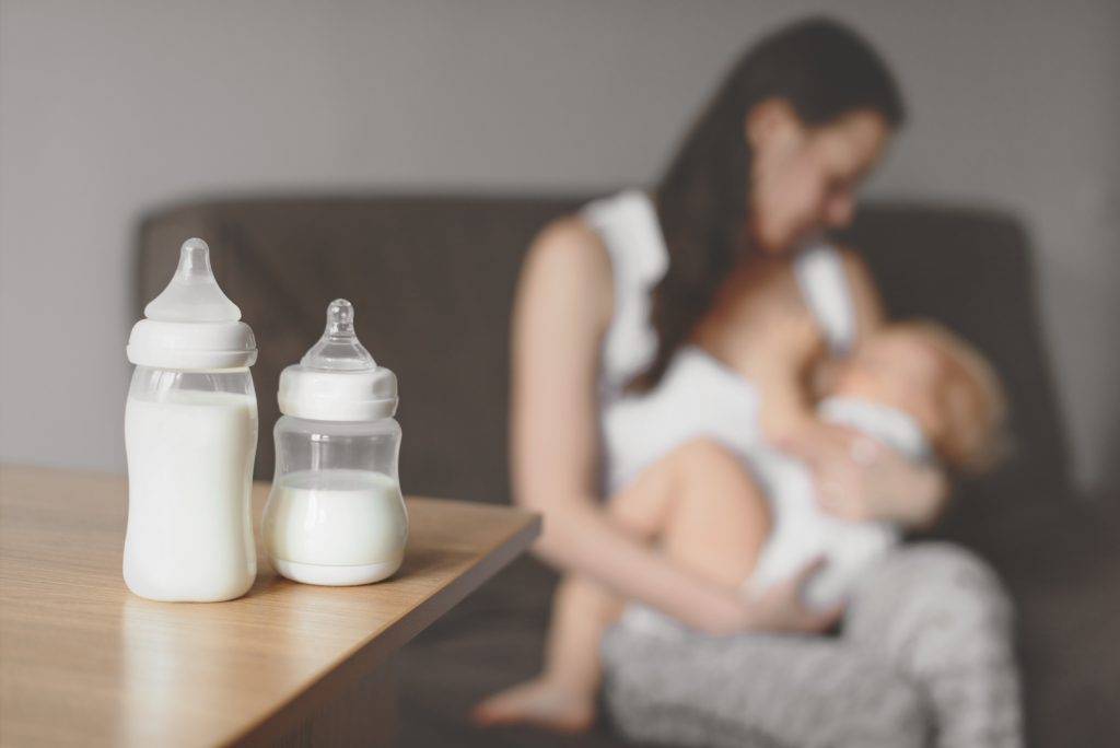 Как приучить ребенка к груди после бутылочки