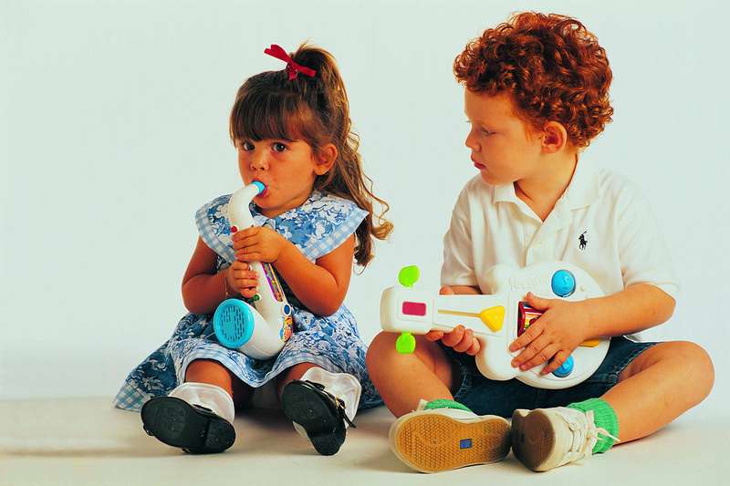 Должен ли ребенок делиться игрушками? - все статьи  - статьи