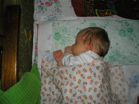 Как быстро отучить ребенка от пеленания на ночь: 6 способов приучить малыша спать без пеленки