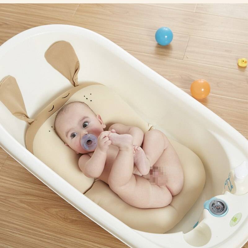 Ванночки, круг, горка и другие средства для купания новорожденного