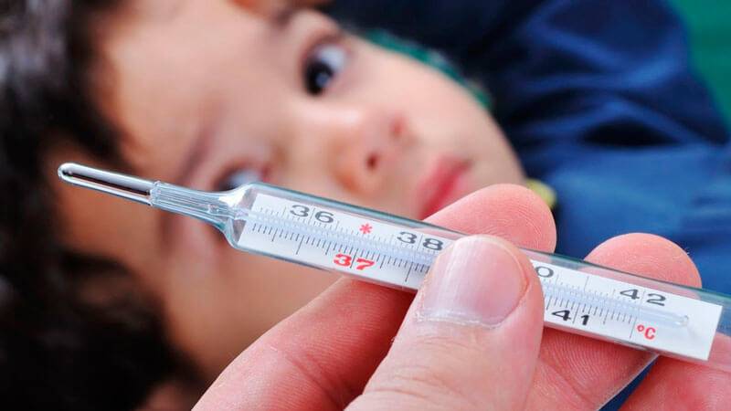 ➤ высокая температура у ребенка после прививки акдс