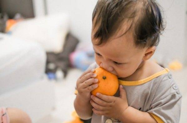 В каком возрасте можно апельсин ребенку