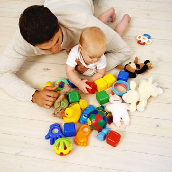 Как развивать ребенка в 1, 2, 3, 4, 5, 6 месяцев | игры и игрушки для новорожденных и грудничков – жили-были