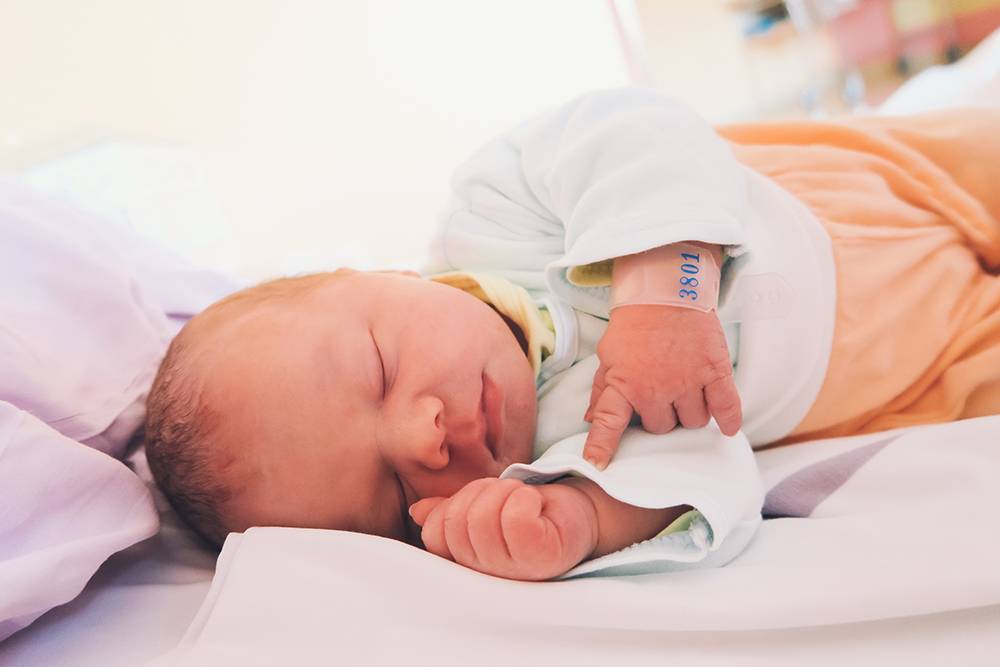 Первые дни жизни новорожденного