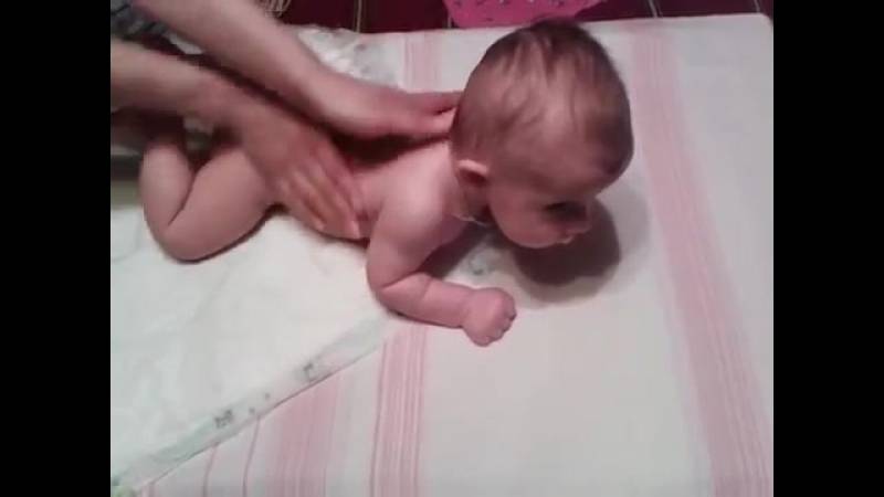 Гимнастика и массаж ребенку в 11 месяцев