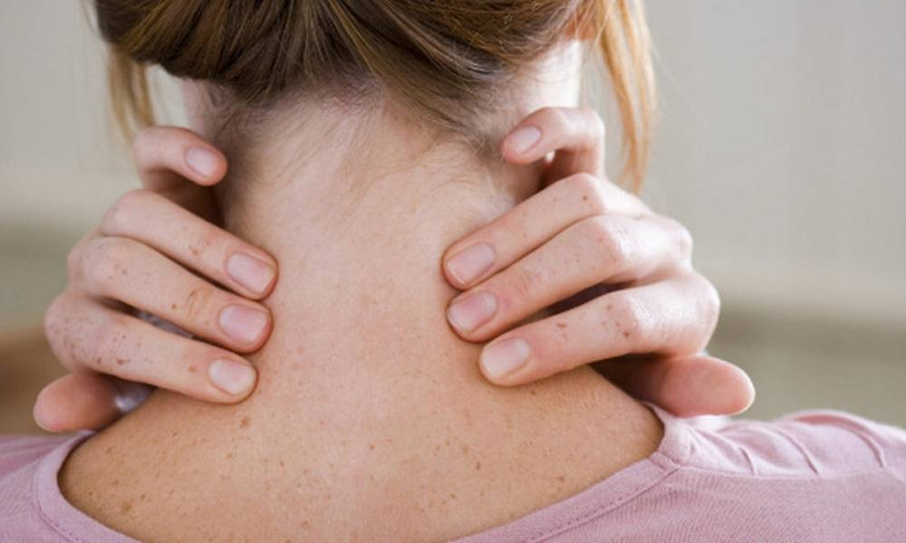 Сильная боль в плече - причины, что делать, чем лечить