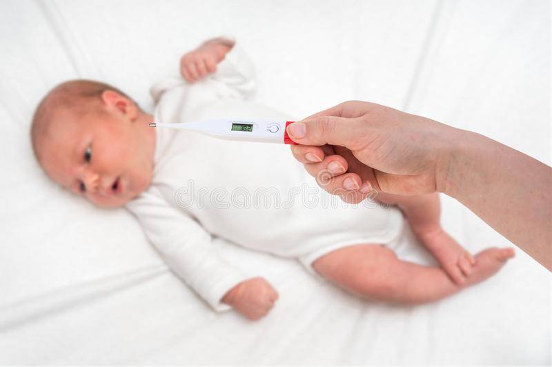 Как мерить температуру ребенку