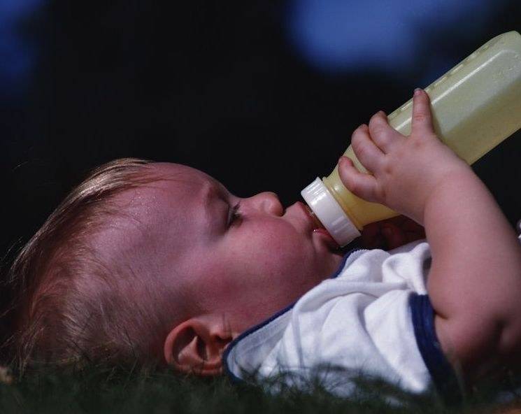 Как отучить ребенка от бутылочки: на заметку родителям