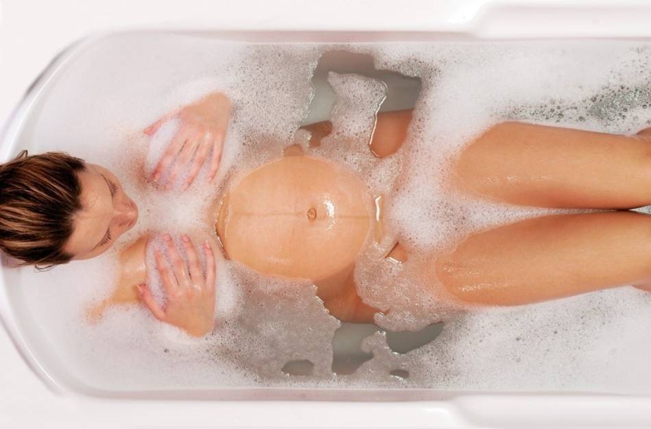 Можно ли принимать ванну во время грудного вскармливания