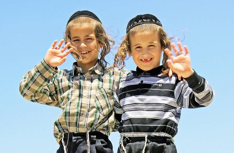 Как евреи воспитывают своих детей: принципы воспитания в еврейских семьях