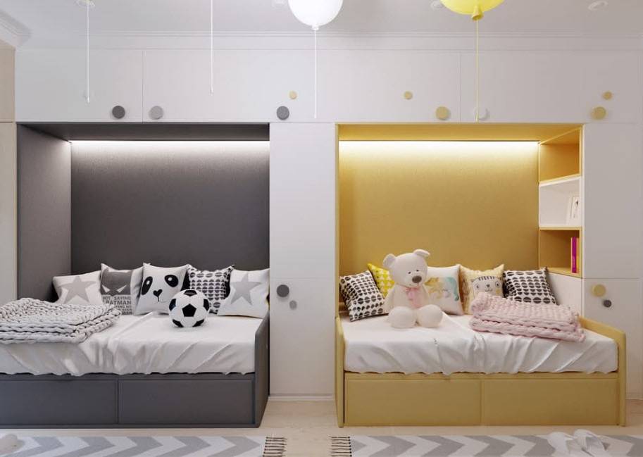 Детская комната для двоих: интерьер с рабочей зоной школьников, кровати в маленькой комнате, идеи дизайна для детей разного возраста
 - 36 фото