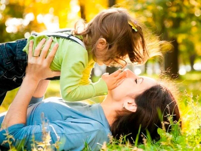 Советы и рекомендации психологов, которые помогут вырастить счастливых детей