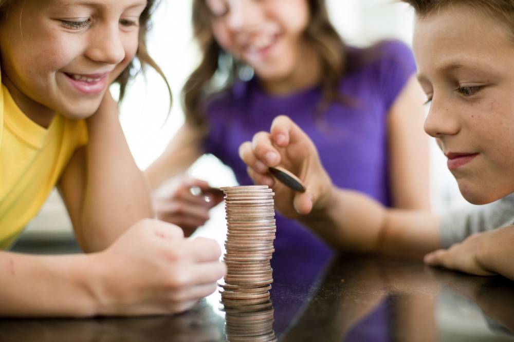 Дети и деньги: 10 ошибок финансового воспитания
