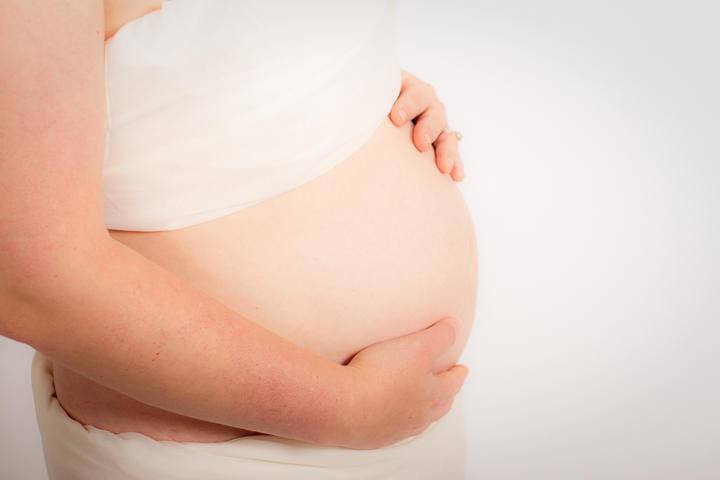 22 неделя беременности тянет. 39-40 Недель беременности. Что такое тонус у беременных на поздних сроках. Тонус матки при беременности фото живота.