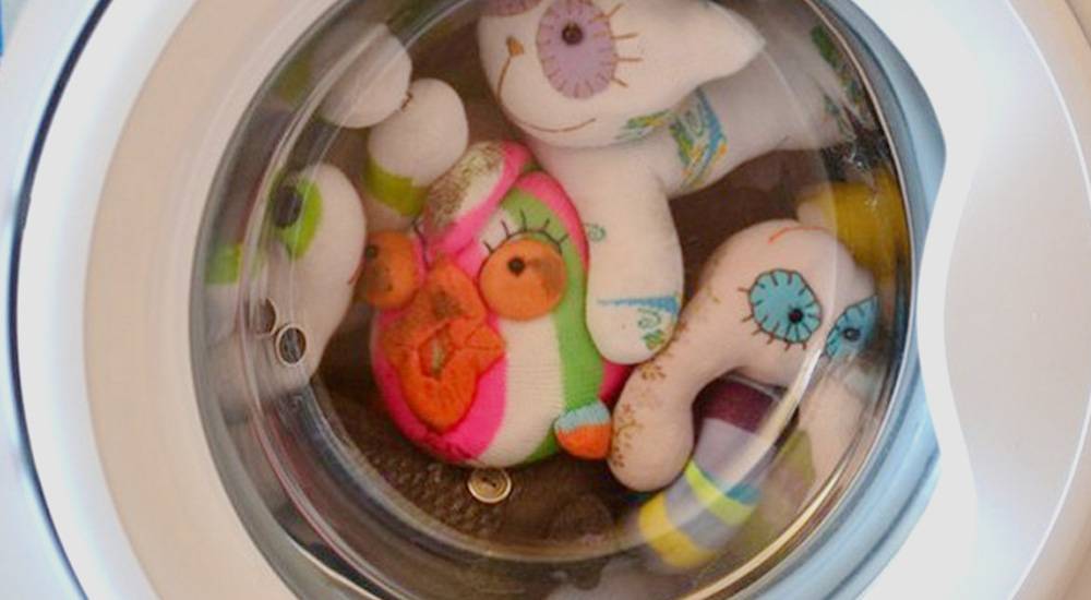 Как стирать мягкие игрушки? – правильно в стиральной машинке и вручную