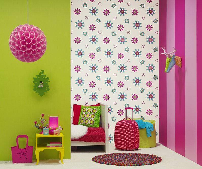 Комбинированные обои для детской комнаты с фото: как поклеить покрытие нескольких видов или цветов?