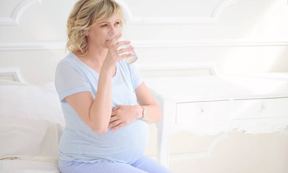 Беременность в 38-39 лет: можно ли рожать после 36 и каково мнение врачей?