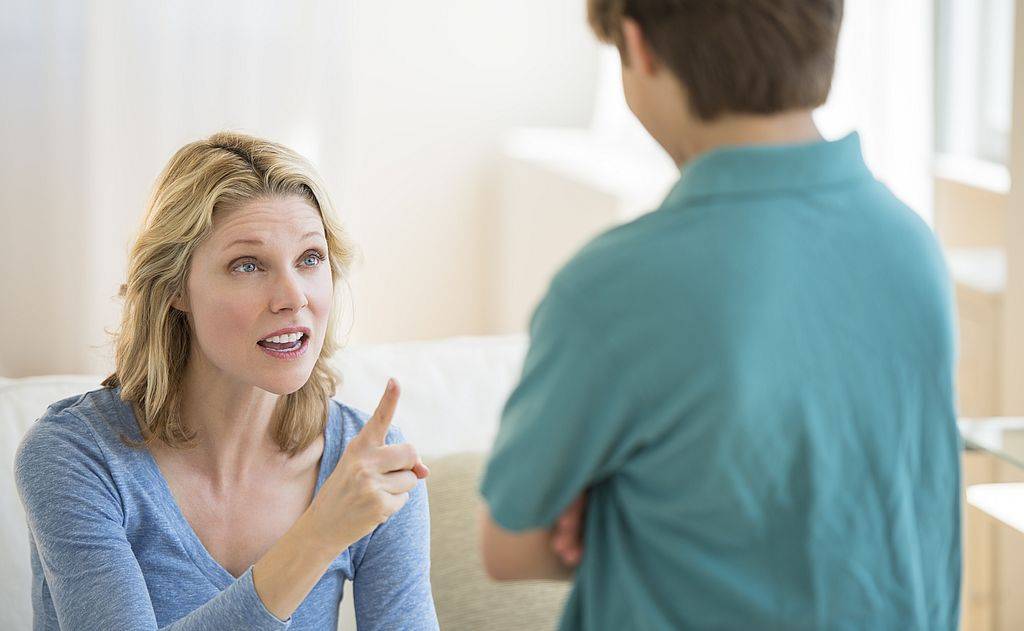 Раздражение от общения с стареющими родителями. почему оно возникает, и как с ним справляться.