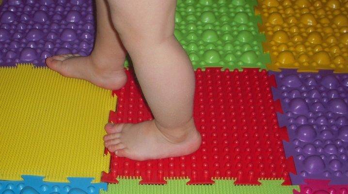 Как сделать ортопедический коврик для ребенка