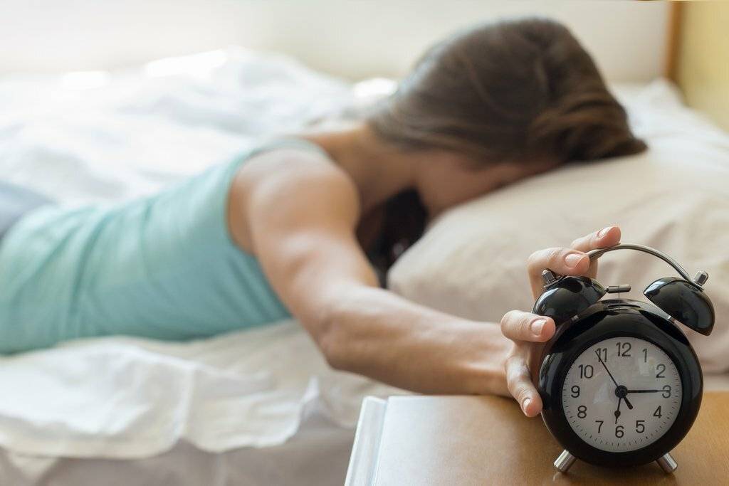 6 вещей, которые нужно сделать в спальне, чтобы лучше спалось