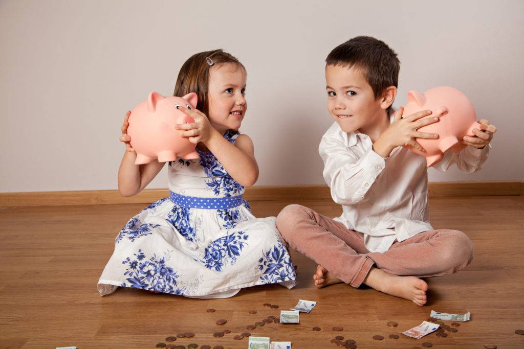 Мнение психолога: 10 основных финансовых ошибок в воспитании детей