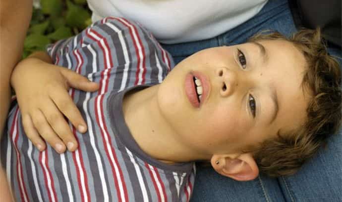 Дефицит внимания у детей: особенности патологии и лечение