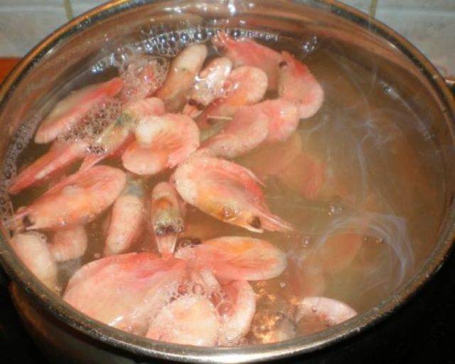 Креветки и другие морепродукты во время гв: можно или нет?