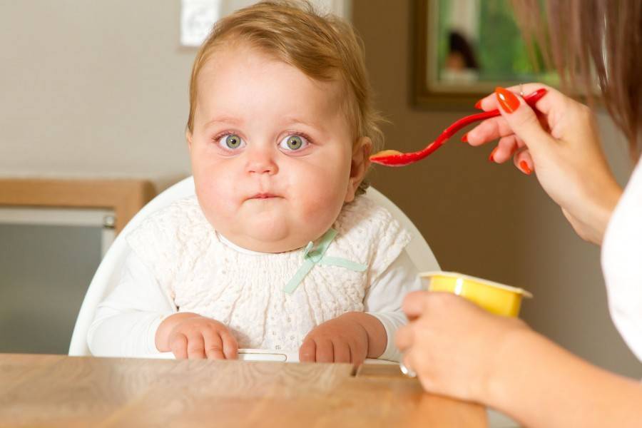 Грудной ребенок плохо ест – причины и что делать
