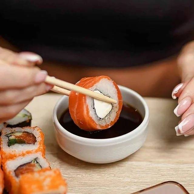 Разрешено ли есть суши при грудном вскармливании?