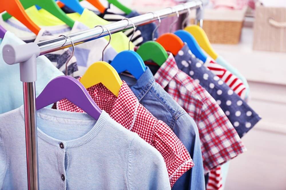 Как открыть магазин детской одежды: рентабельность, выбор названия, выгода