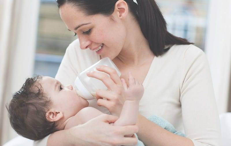 Кормление сцеженным грудным молоком из бутылочки - все о беременности
