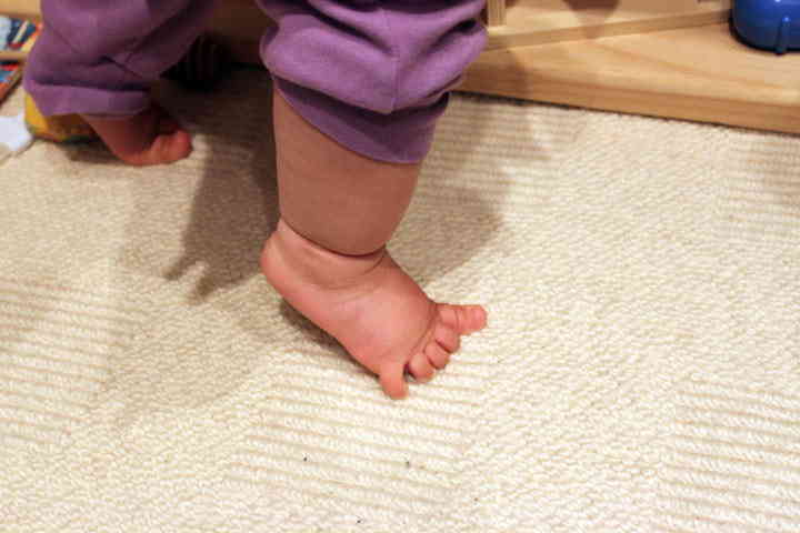 Ребенок ходит на носочках причины и что делать?