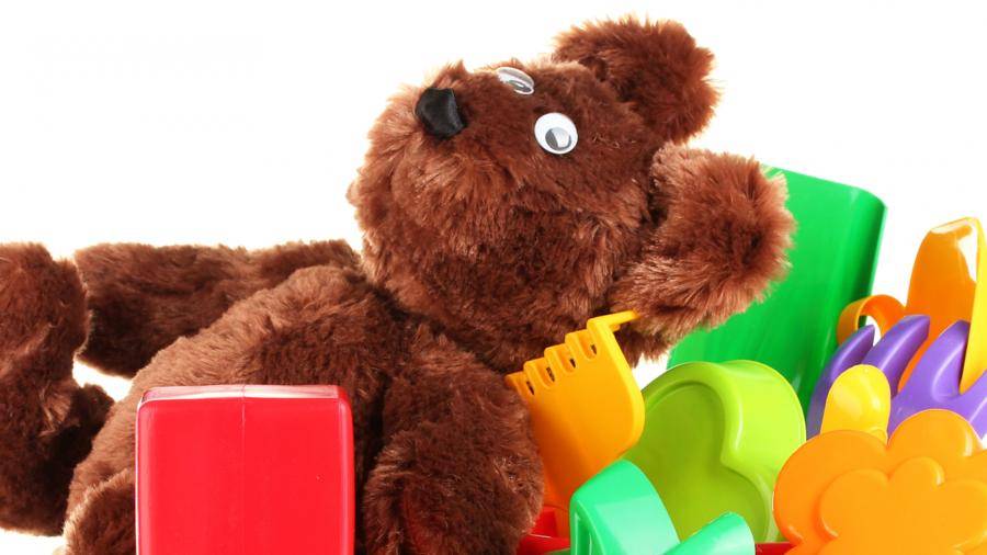 Топ-10 самых опасных вещей для детей - игрушки, лекарства, одежда, бытовая химия и продукты питания