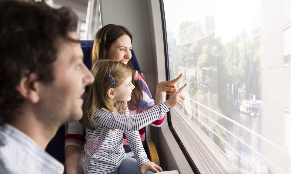 Поездка в поезде с ребенком
